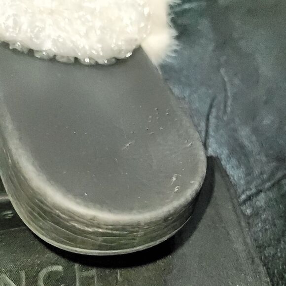 GIVENCHY Fox Fur Tisci fox fur red whitedebossed logo black slides - Picture 8 of 12